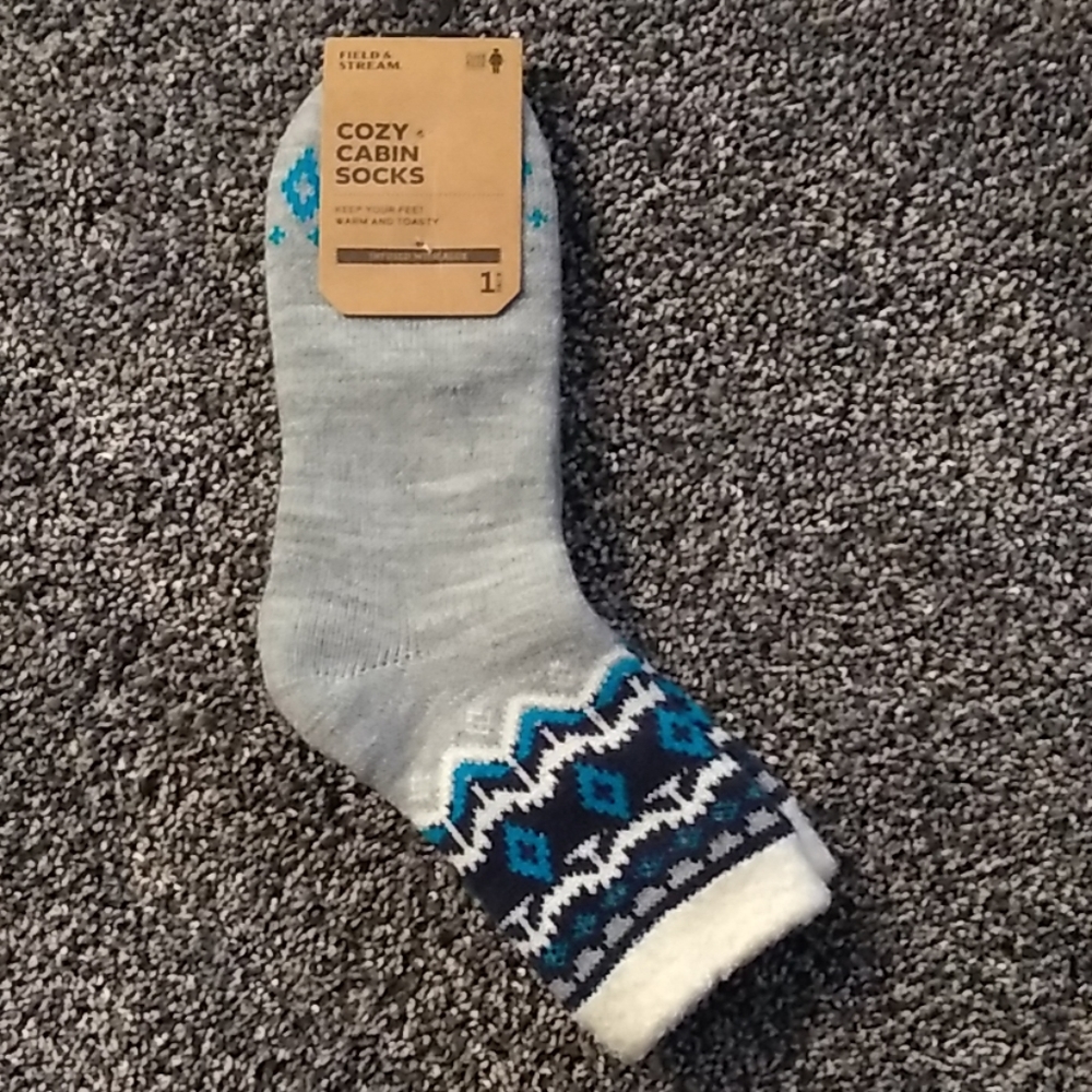 Women Field and Stream cozy cabin socks